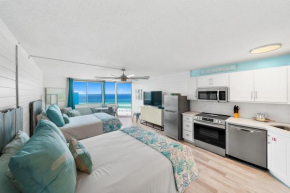 Sea the Gulf - Top of the Gulf 809 - Beach Front Resort - Ocean View FREE BEACH CHAIR SERVICE